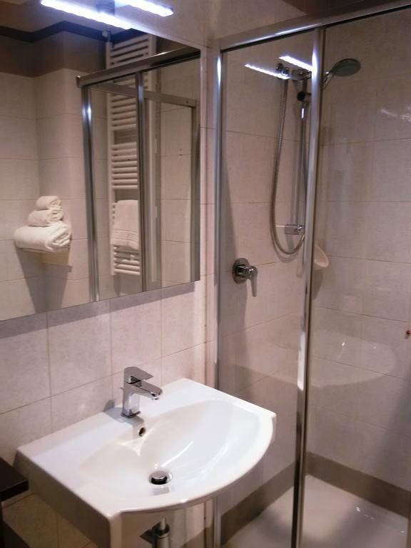 Hotel Villa Nabila Reggiolo Номер фото
