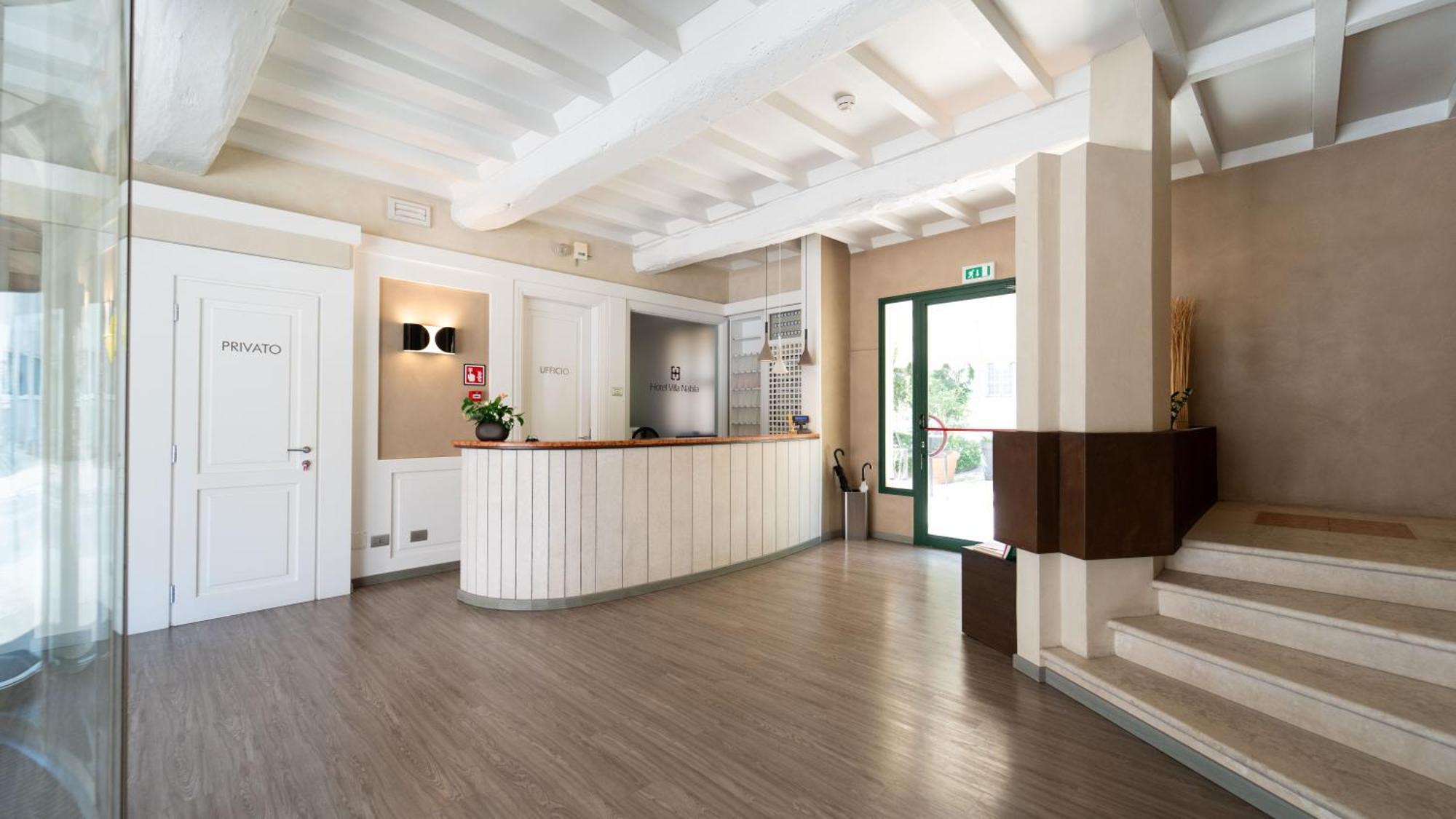 Hotel Villa Nabila Reggiolo Екстер'єр фото