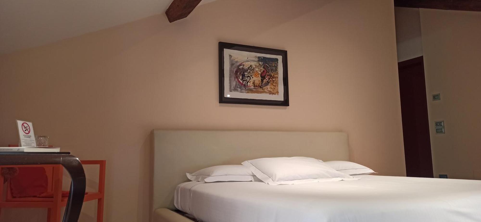 Hotel Villa Nabila Reggiolo Екстер'єр фото