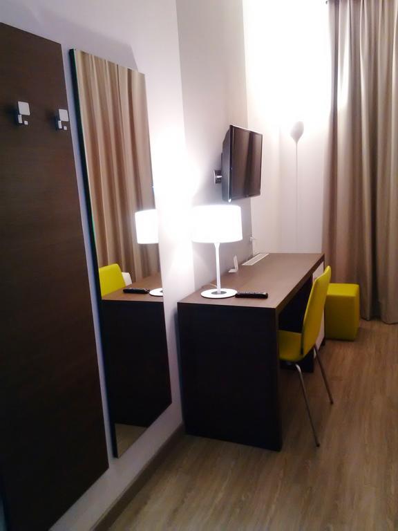 Hotel Villa Nabila Reggiolo Екстер'єр фото